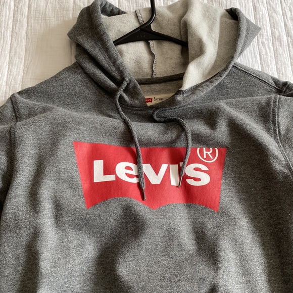 Levi’s Hoodie - Picture 2 of 2